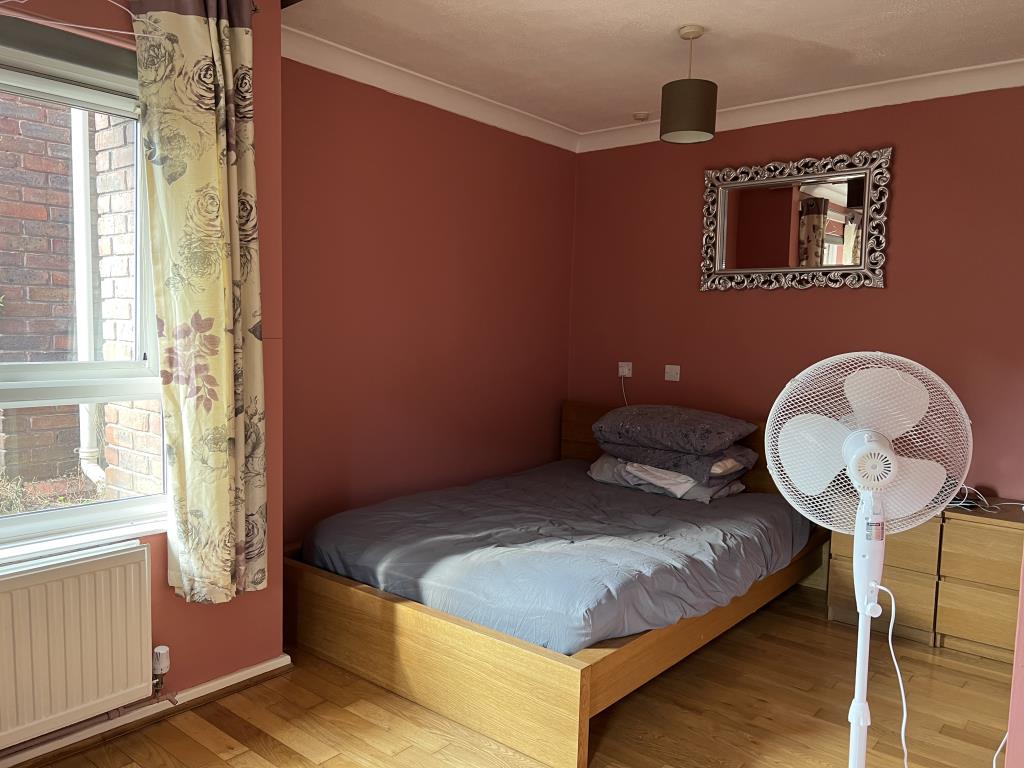 Lot: 113 - GROUND FLOOR STUDIO FLAT FOR INVESTMENT - Bed area in studio flat